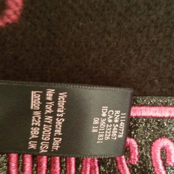 Scarf - Picture 4 of 5